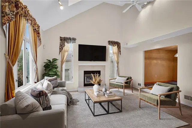 103 Village Dr gallery image 7