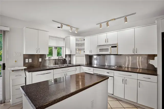 103 Village Dr gallery image 13