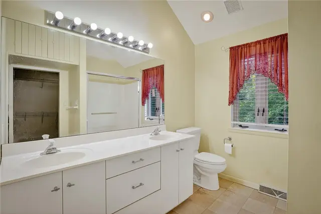 103 Village Dr gallery image 17