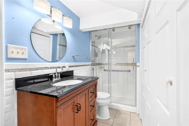 1033 Balmoral Dr gallery image 29
