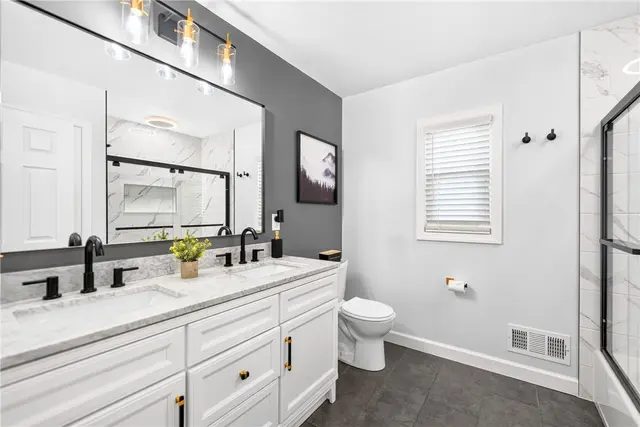1037 Grandview Ave gallery image 5