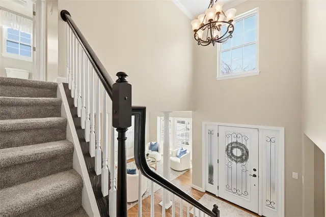 1039 South Lake Drive gallery image 13