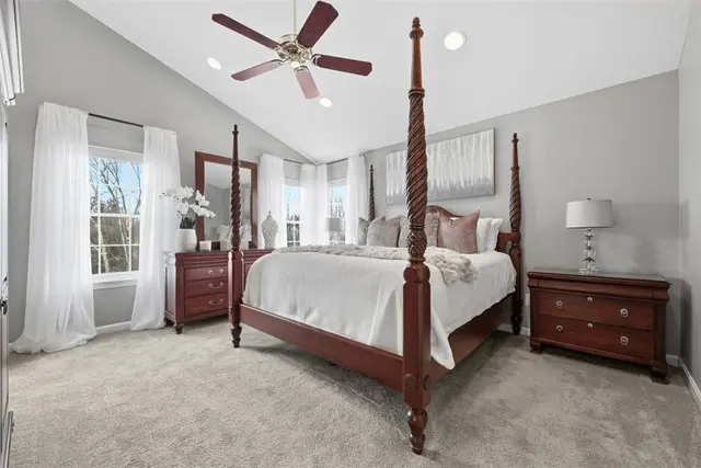 1039 South Lake Drive gallery image 15