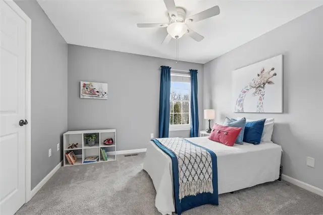 1039 South Lake Drive gallery image 19