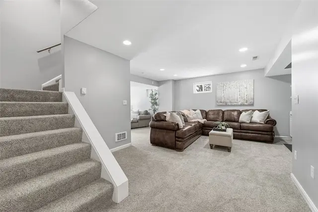 1039 South Lake Drive gallery image 22
