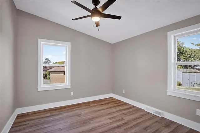10390 Meinert Rd gallery image 2