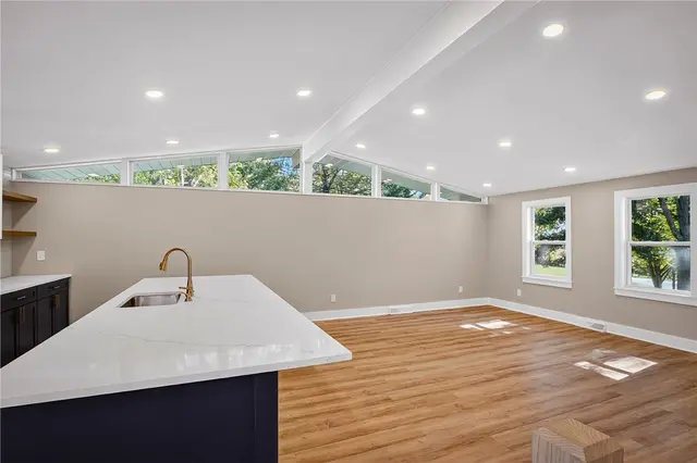 10390 Meinert Rd gallery image 6