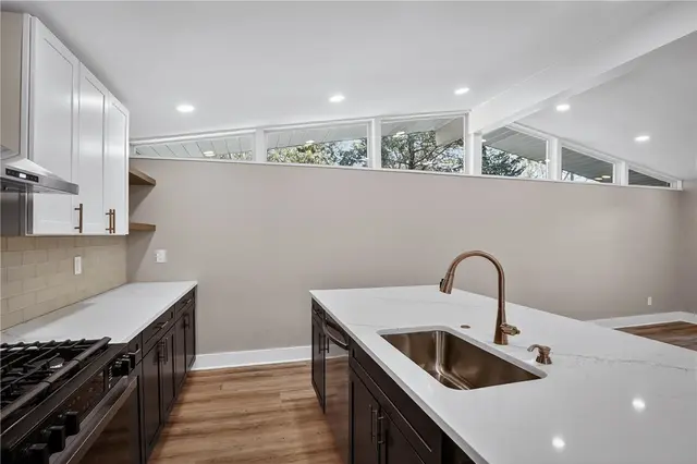 10390 Meinert Rd gallery image 16