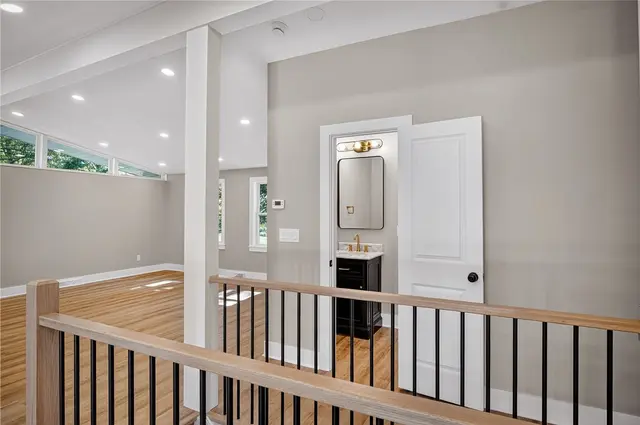 10390 Meinert Rd gallery image 24