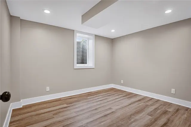 10390 Meinert Rd gallery image 33