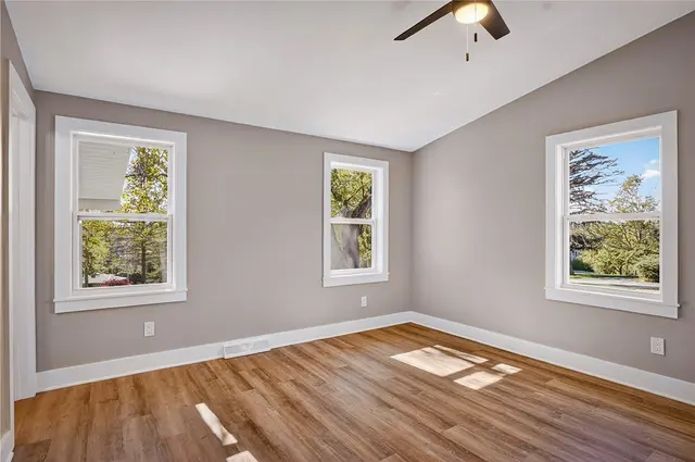 10390 Meinert Rd gallery image 36