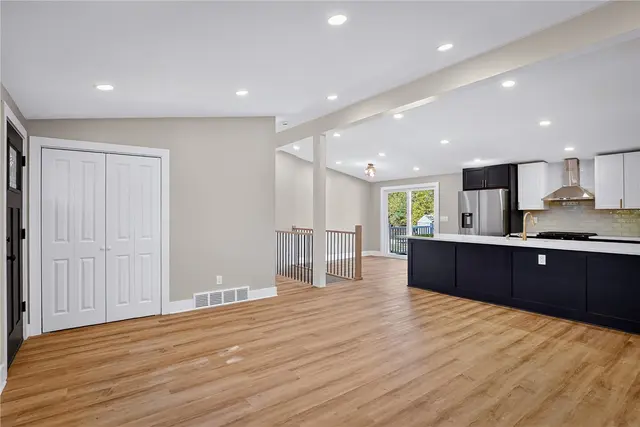 10390 Meinert Rd gallery image 41