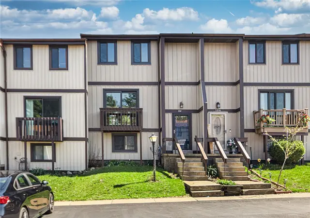 104 Bellwood Ct gallery image 2
