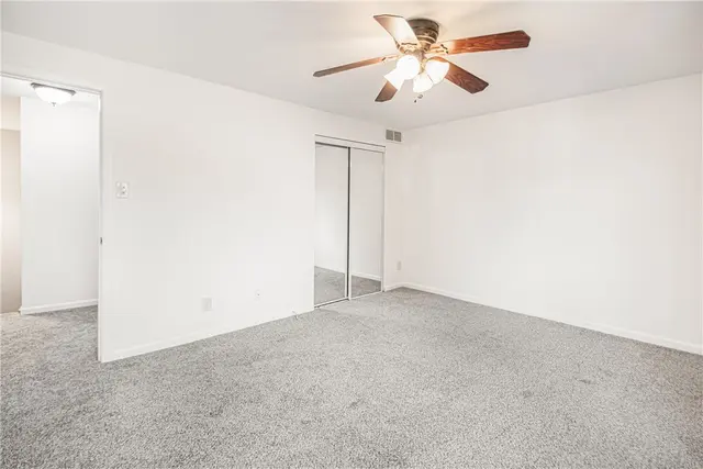 104 Bellwood Ct gallery image 5