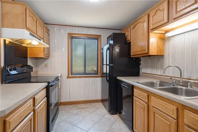 104 Bellwood Ct gallery image 15