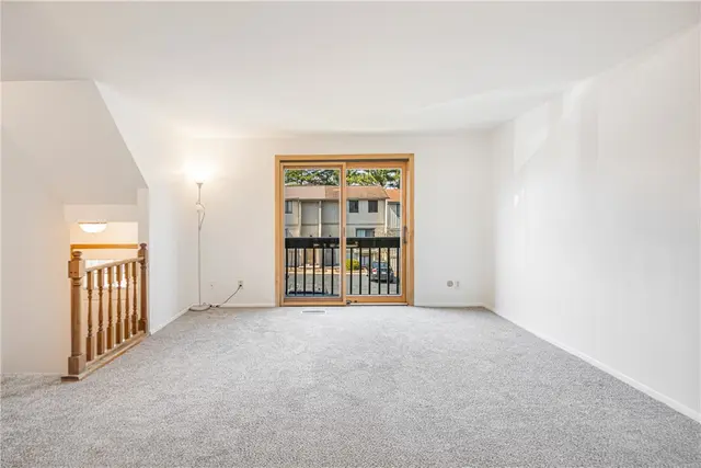 104 Bellwood Ct gallery image 21
