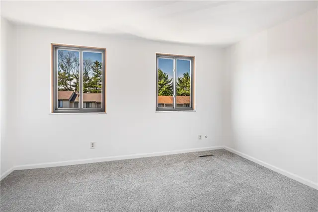 104 Bellwood Ct gallery image 26