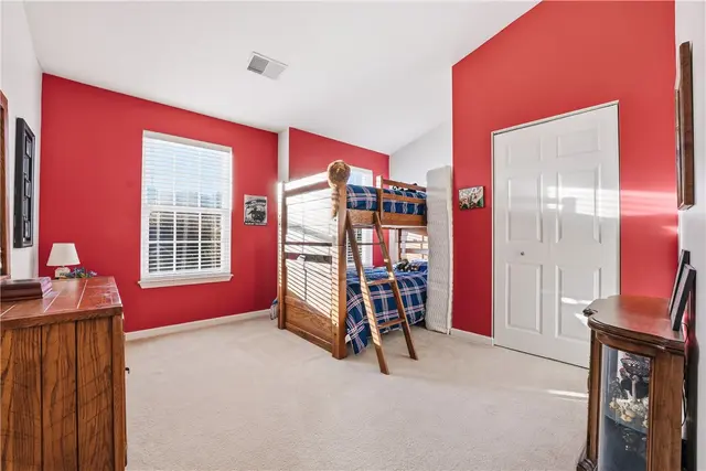 104 Broadstone Drive gallery image 5