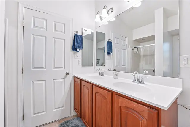 104 Broadstone Drive gallery image 9