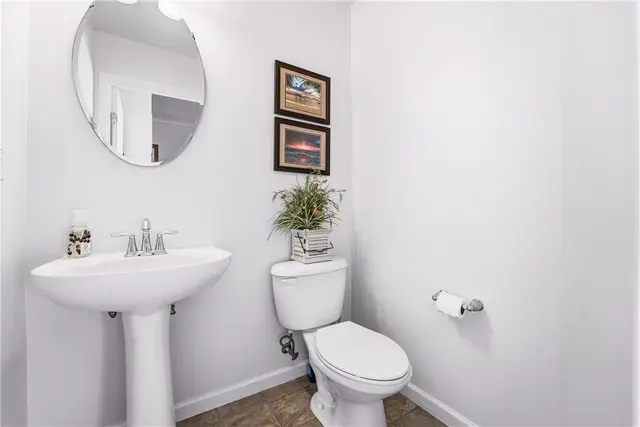 104 Broadstone Drive gallery image 19