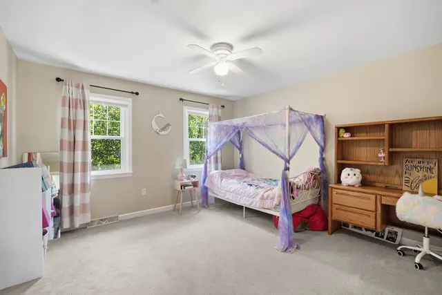 104 Brookshire DRIVE gallery image 8