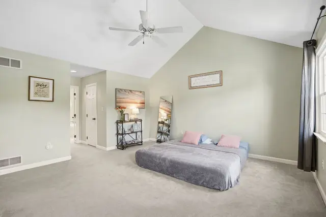 104 Brookshire DRIVE gallery image 48