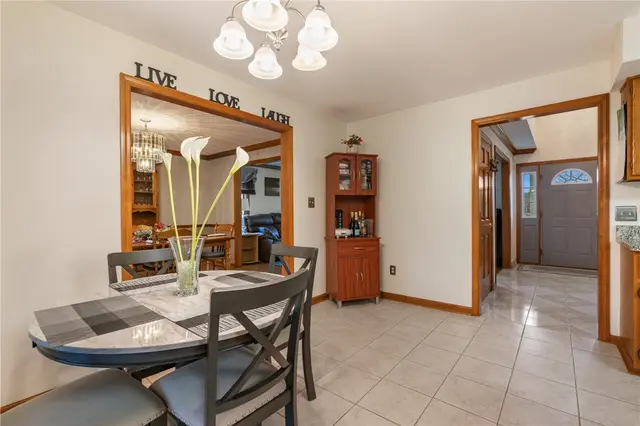 104 Caromar Drive