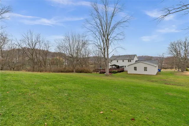 104 Caromar Drive gallery image 2
