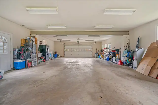 104 Caromar Drive gallery image 25