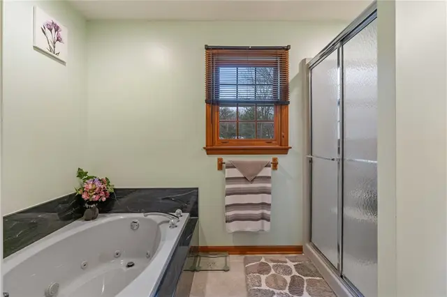 104 Caromar Drive gallery image 26