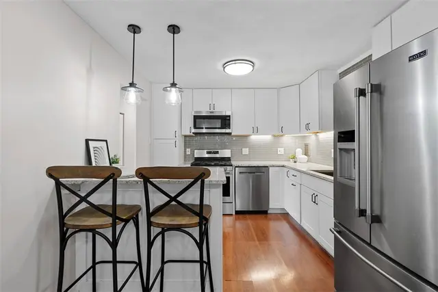 104 Gable Road gallery image 6