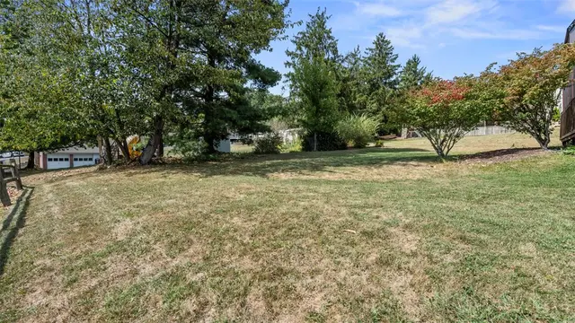 104 Gable Road gallery image 15