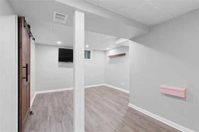 104 Gable Road gallery image 20