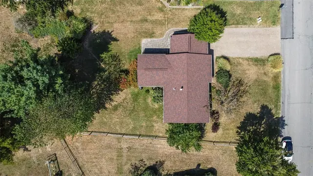 104 Gable Road gallery image 23