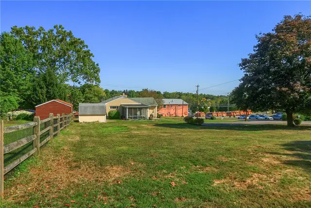 104 Linda Vista Rd gallery image 11