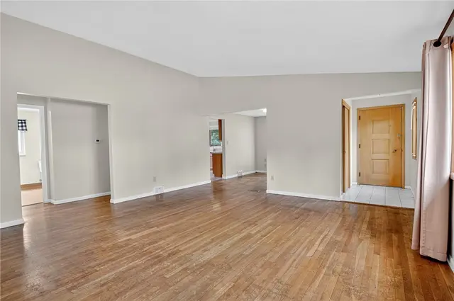 104 SunnyHill Dr gallery image 8