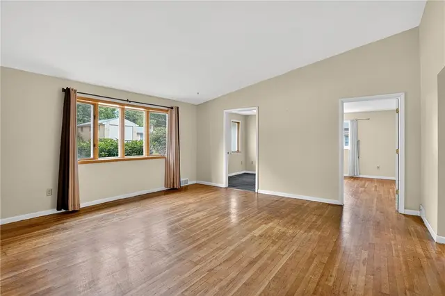 104 SunnyHill Dr gallery image 12