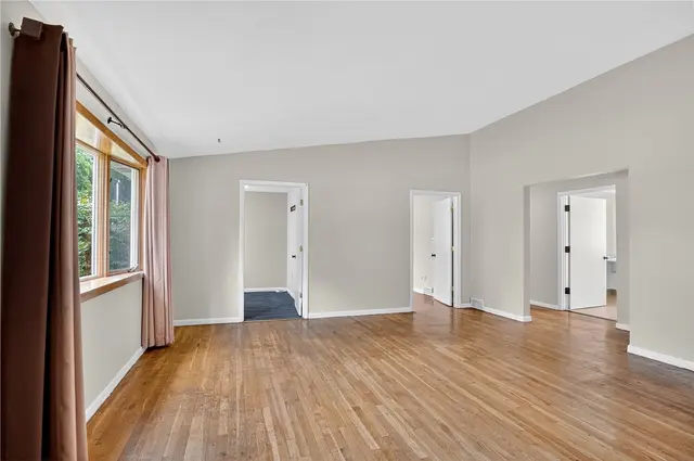 104 SunnyHill Dr gallery image 13