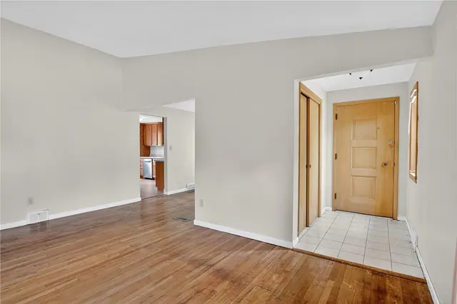 104 SunnyHill Dr gallery image 17