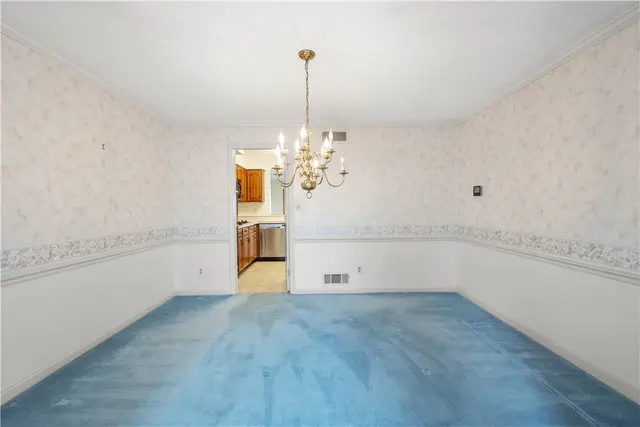 104 Timber Lane Ct gallery image 7