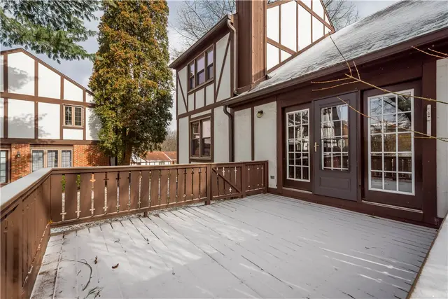 104 Timber Lane Ct gallery image 15