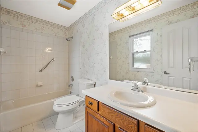 104 Timber Lane Ct gallery image 18