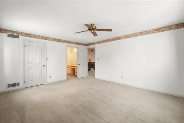 104 Timber Lane Ct gallery image 22