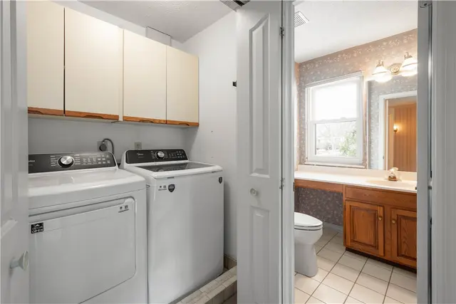 104 Timber Lane Ct gallery image 32