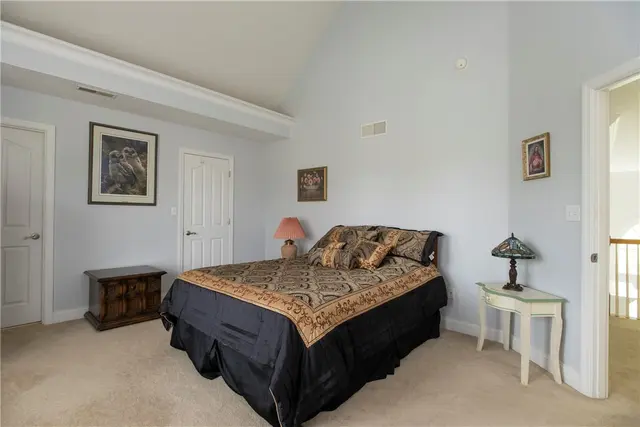 104 Walden Pond Ln gallery image 4