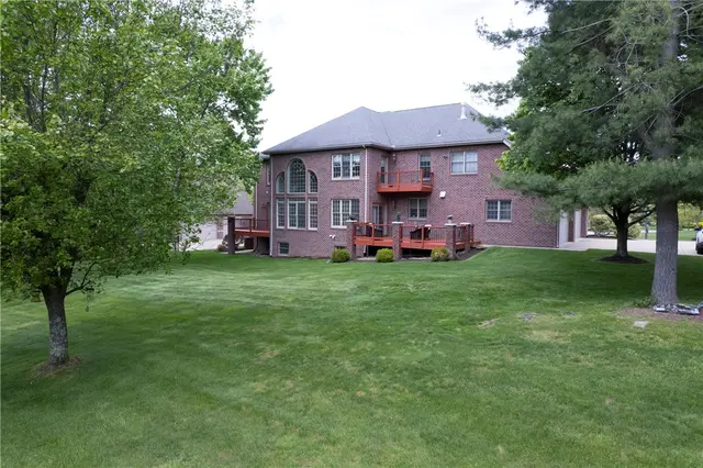 104 Walden Pond Ln gallery image 31