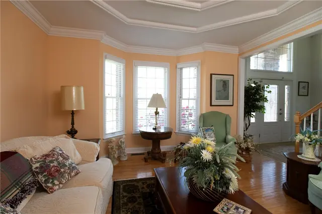 104 Walden Pond Ln gallery image 33