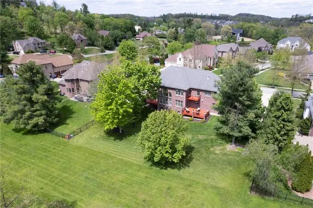 104 Walden Pond Ln gallery image 38