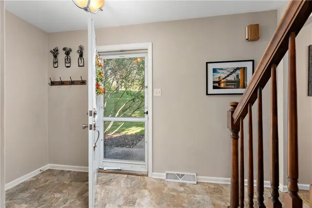 10405 Meinert Road gallery image 3