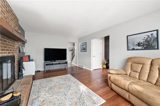 10405 Meinert Road gallery image 4